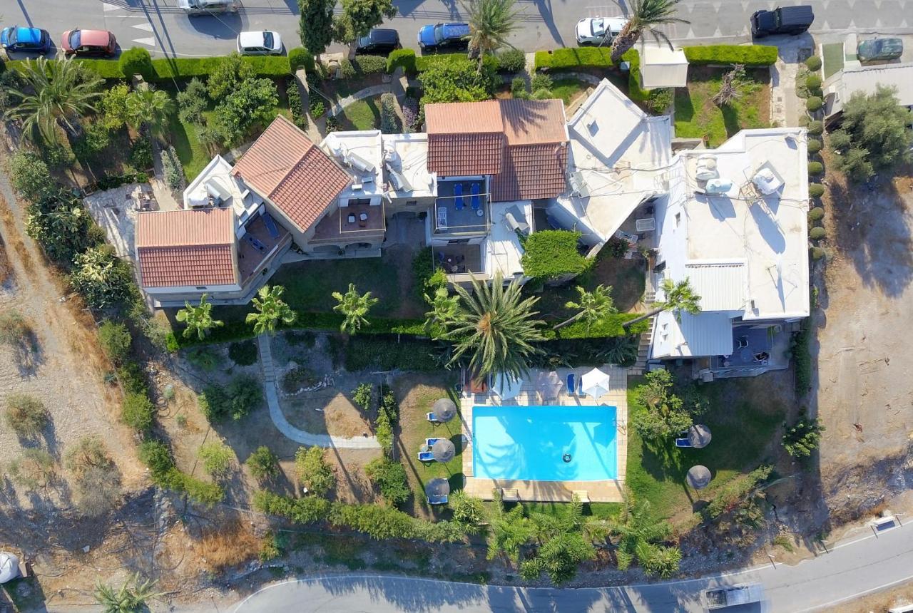 George Houses Pentakomo Екстериор снимка